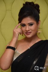 Shilpa Chakravarthy at Jeelakarra Bellam Movie Music Launch